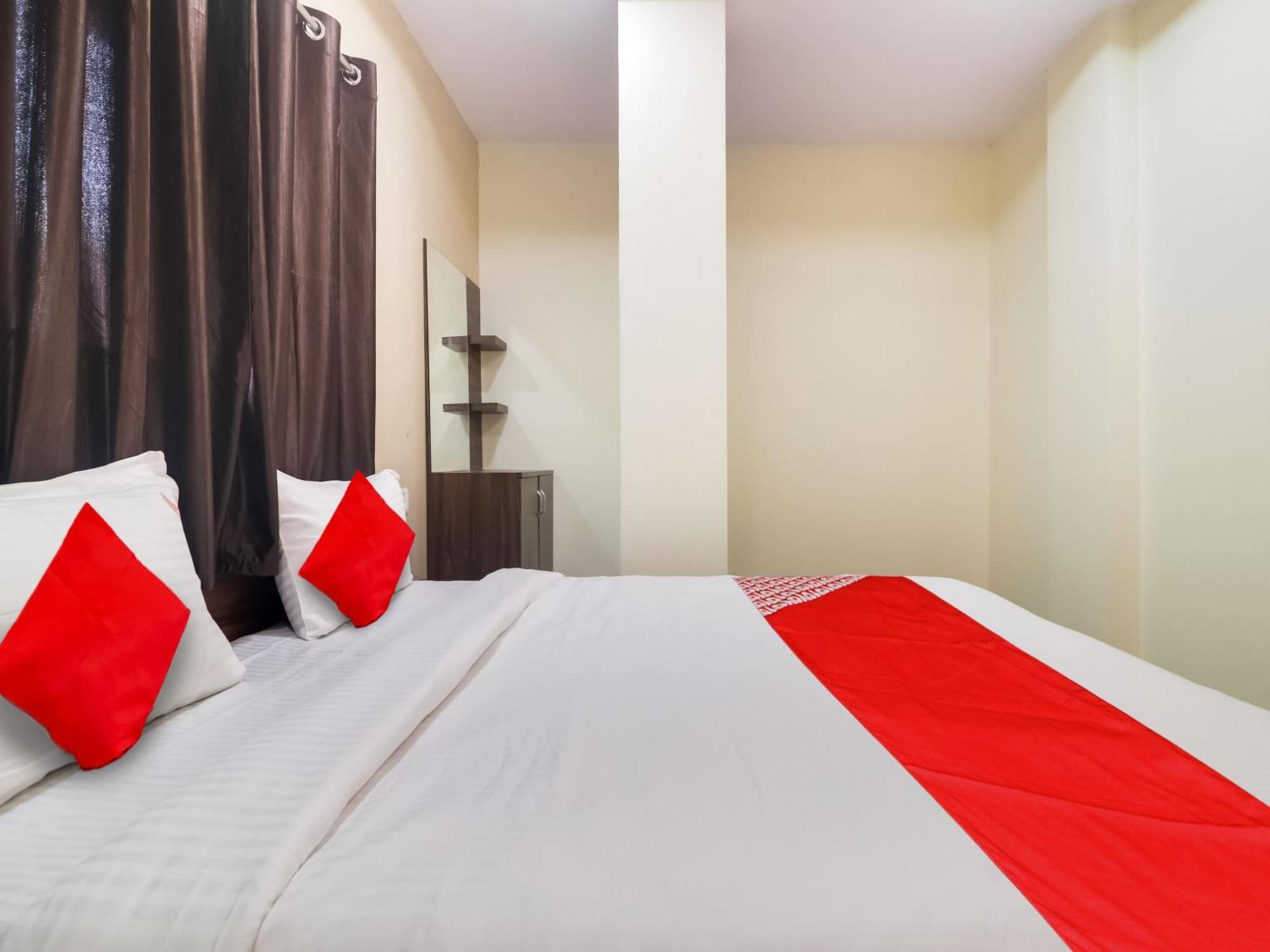 Hotel O Red Stone Hotels Hyderabad Eksteriør bilde
