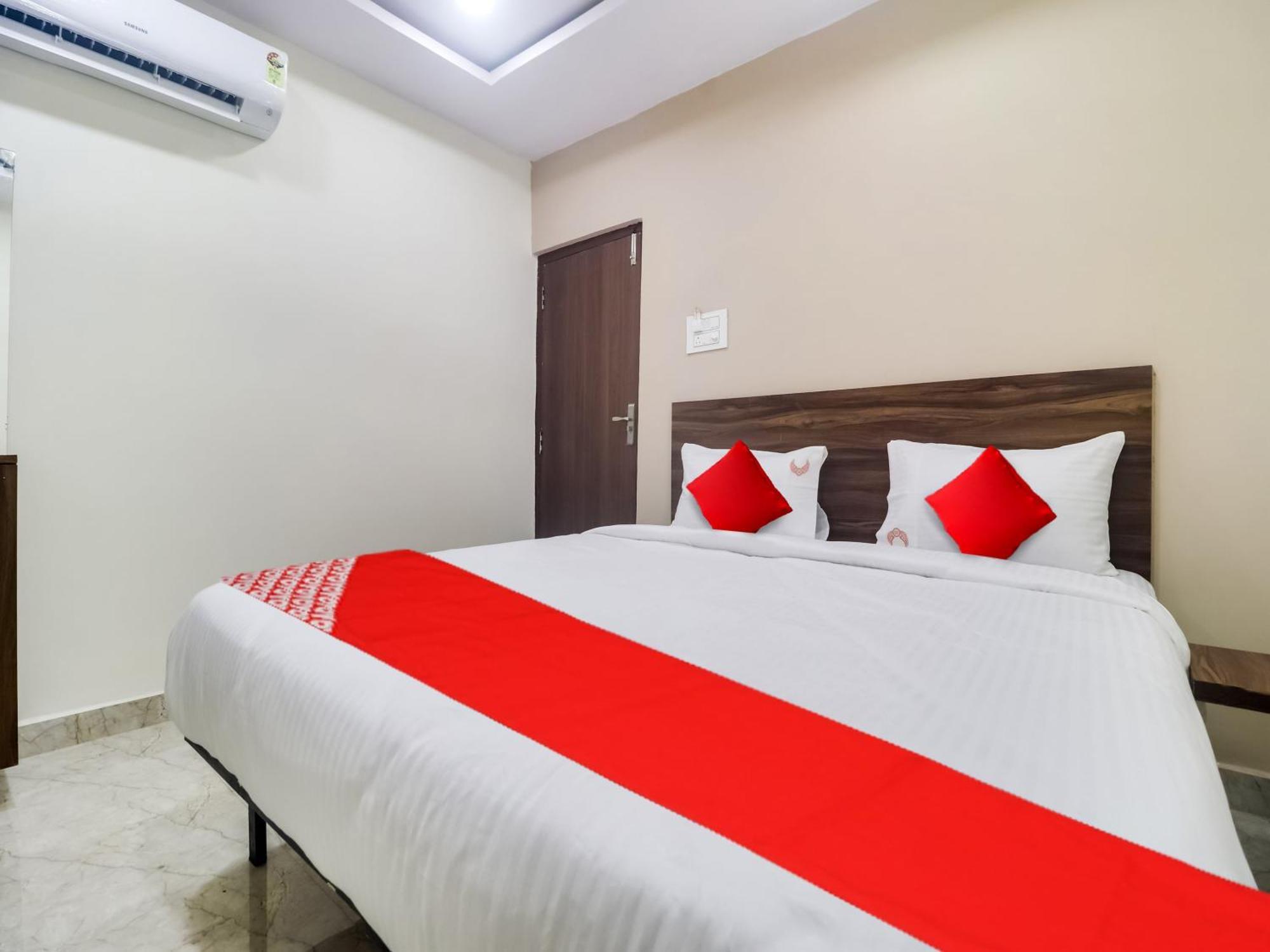 Hotel O Red Stone Hotels Hyderabad Eksteriør bilde