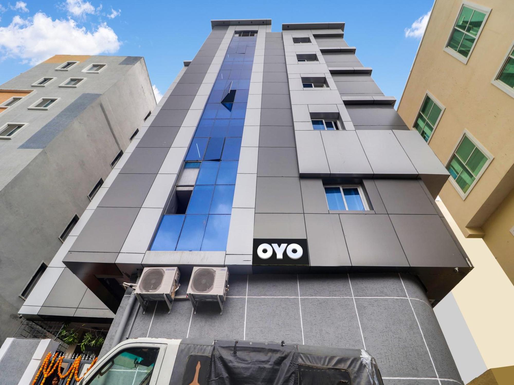 Hotel O Red Stone Hotels Hyderabad Eksteriør bilde