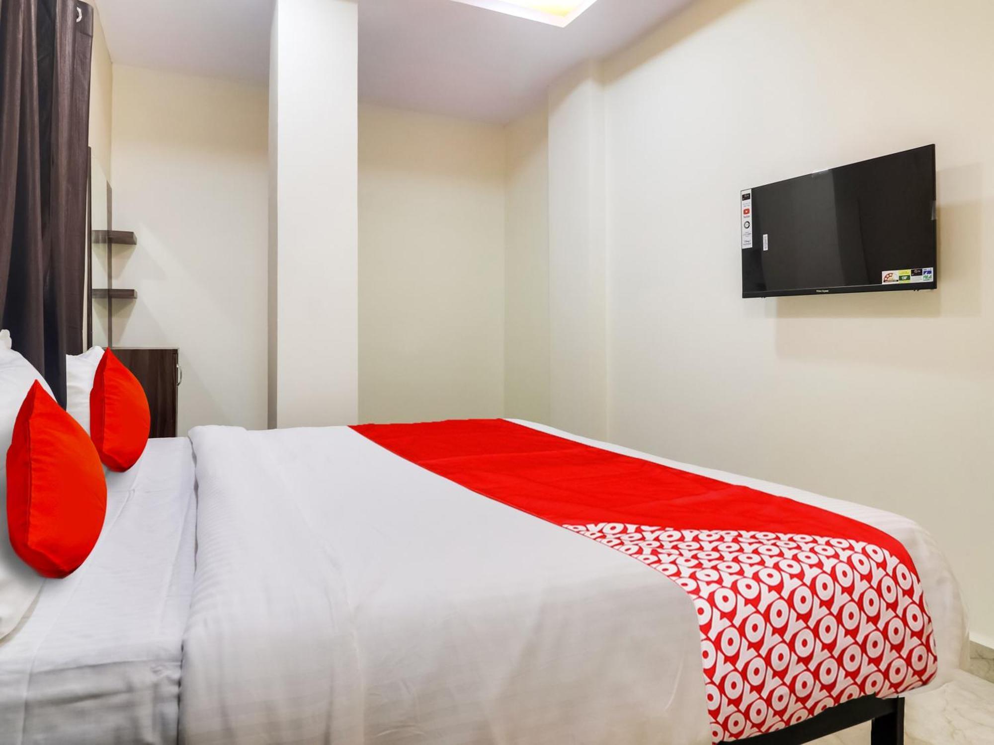 Hotel O Red Stone Hotels Hyderabad Eksteriør bilde