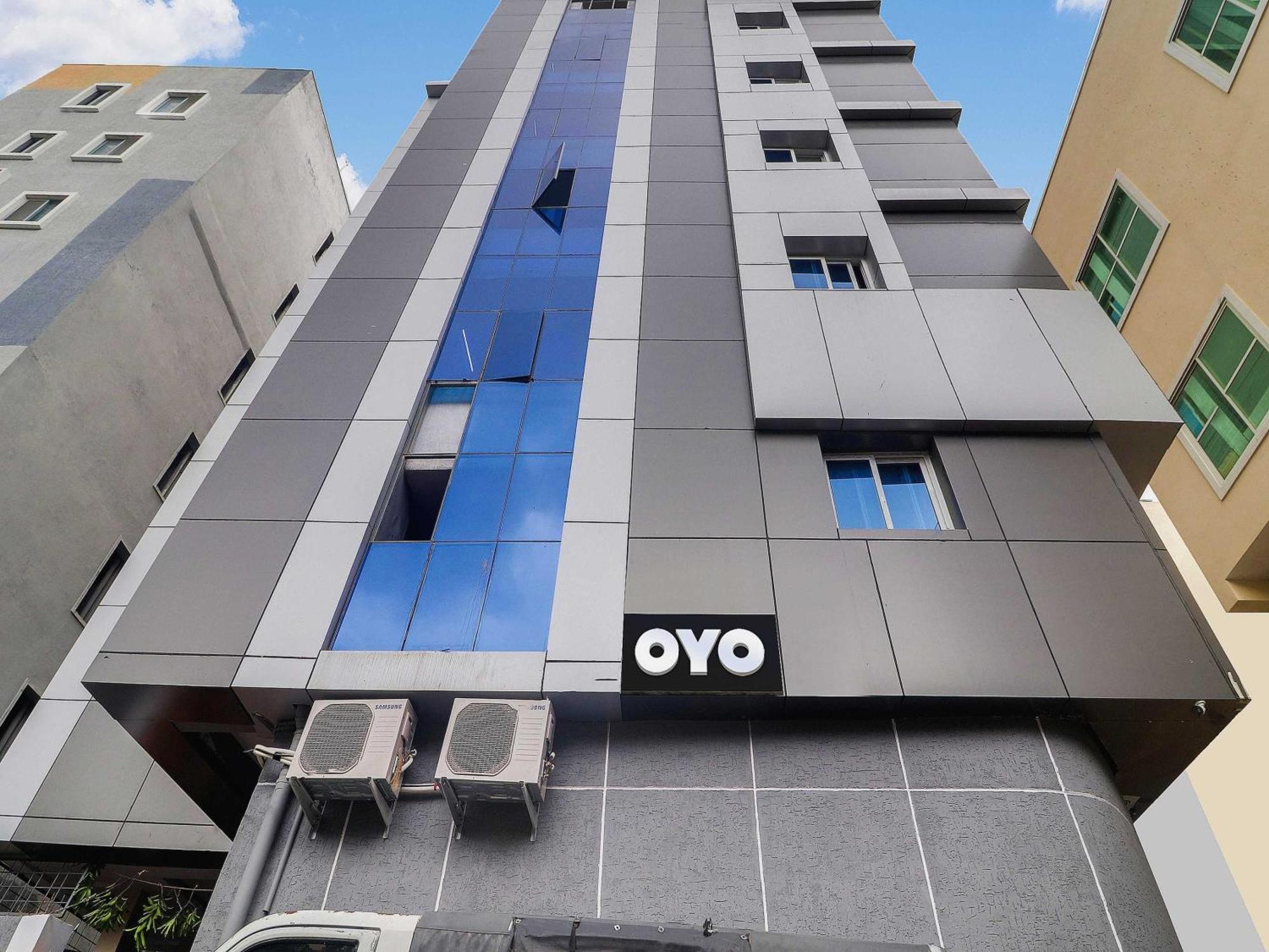 Hotel O Red Stone Hotels Hyderabad Eksteriør bilde